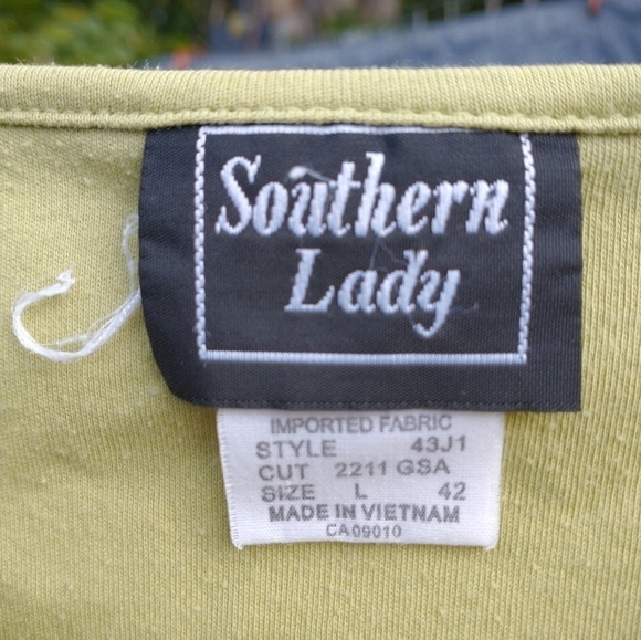 Womens southern lady top - Picture 3 of 3